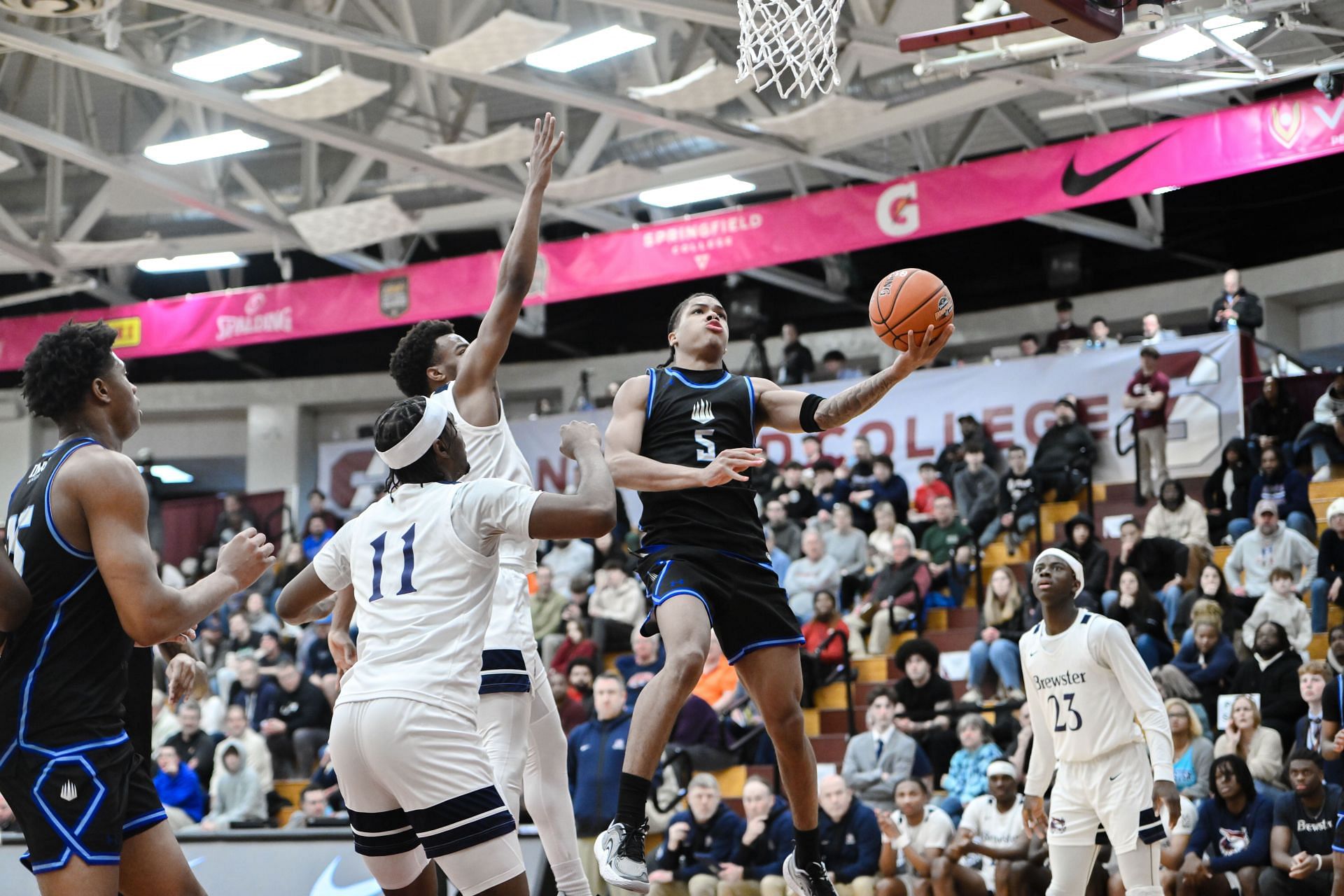 HIGH SCHOOL BASKETBALL: JAN 18 Spalding Hoophall Classic - Brewster Academy vs IMG Academy - Source: Getty